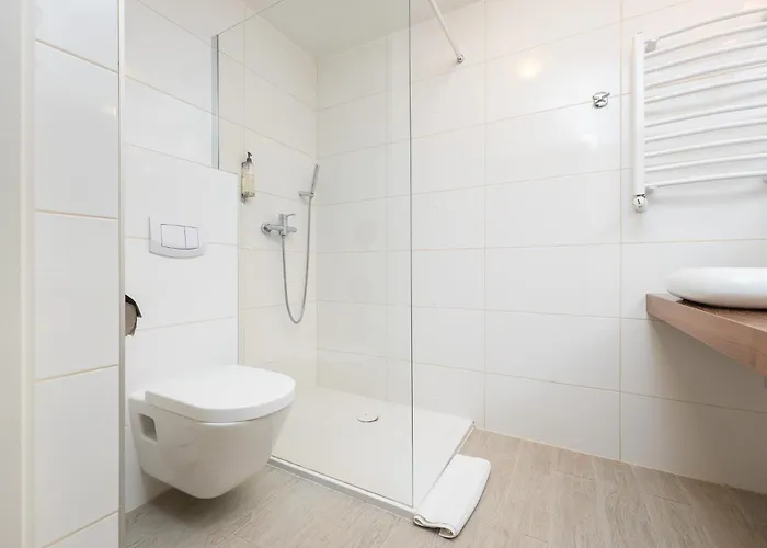 Livingo 28 Czarna Gora *